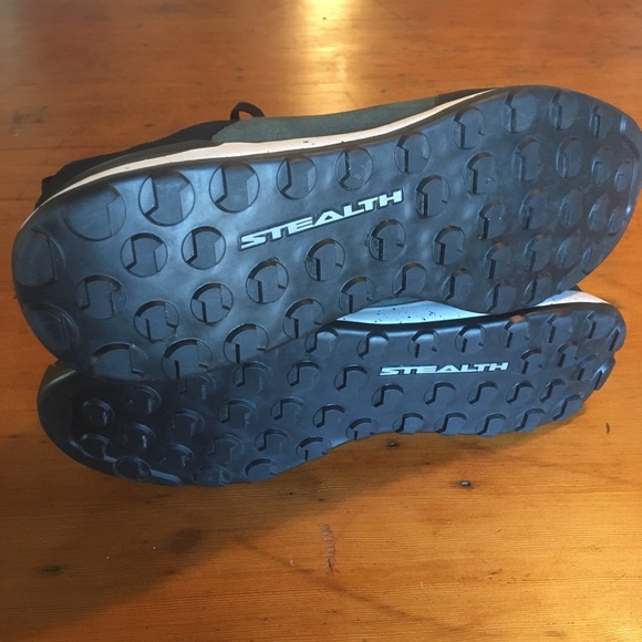 Five Ten Fivetennies hiking approach shoe - Picture 4 of 8